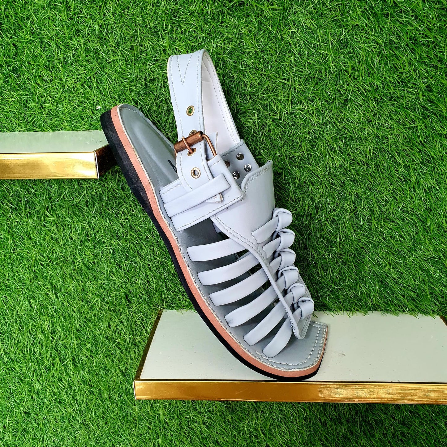 Unique design of pashawari sandal