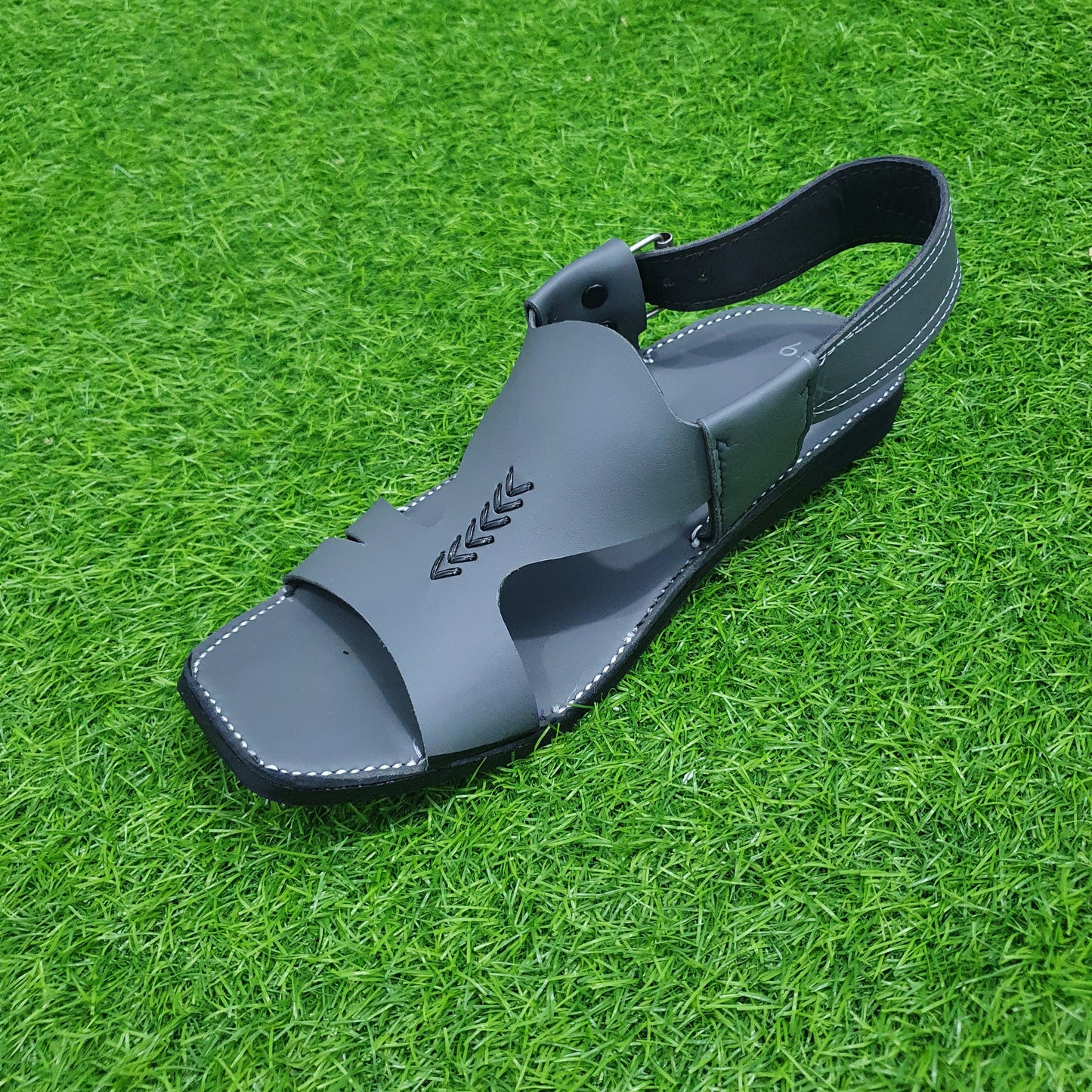 New Design Of Peshawari Chappal In Gray Color